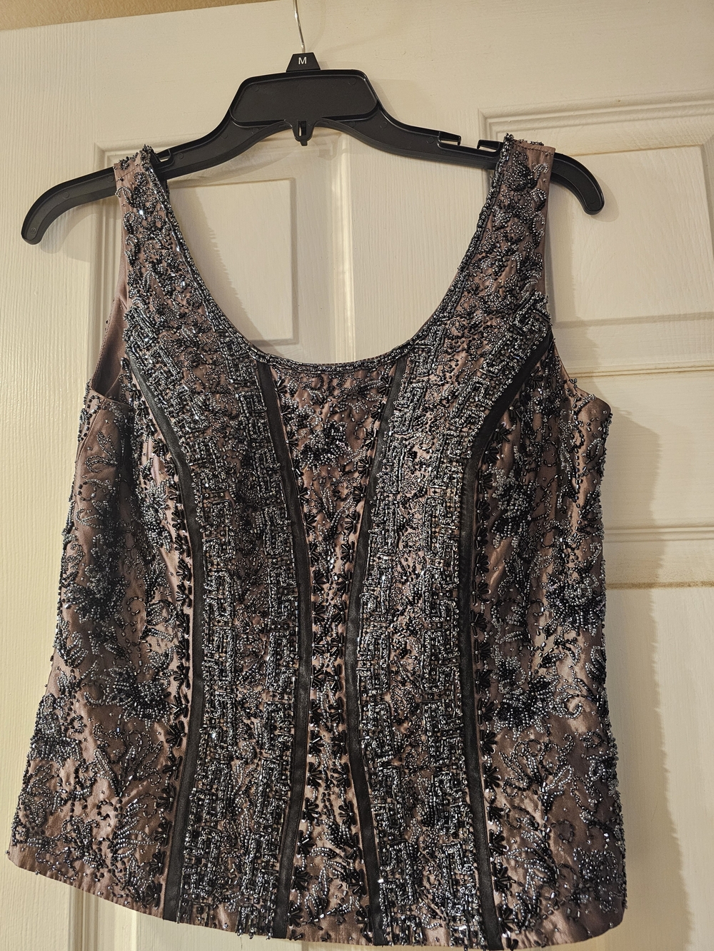 Embellished Scoop Neck Women's Tank Top —  Black Beading Top Size 6 Elegant